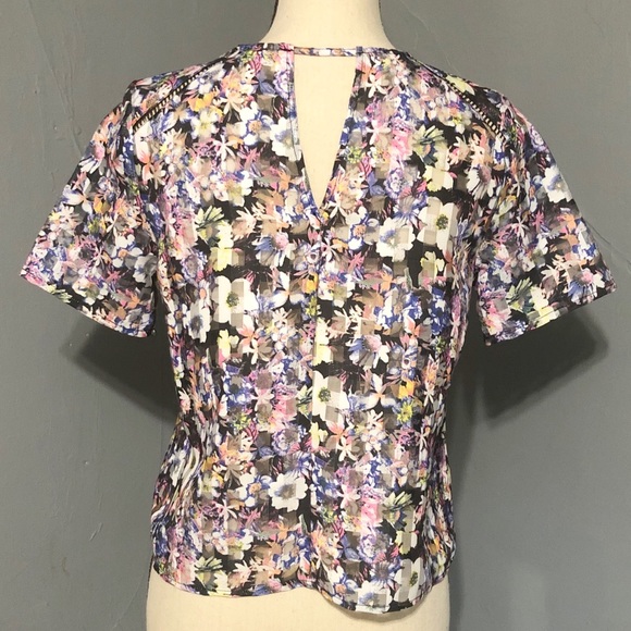 BCNU Multi color Flower Blouse - Picture 3 of 4